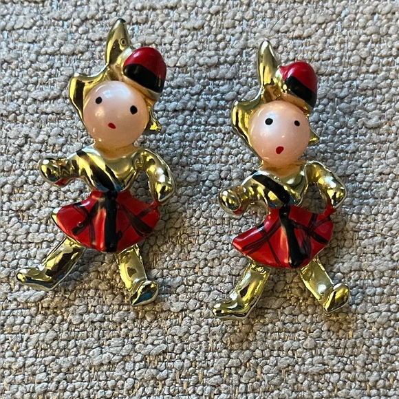 Jelly Belly Jewelry - Vintage 1950’s Scottish Kilt Kinsmen Scatter Pins “Jelly Belly” Set Of Two